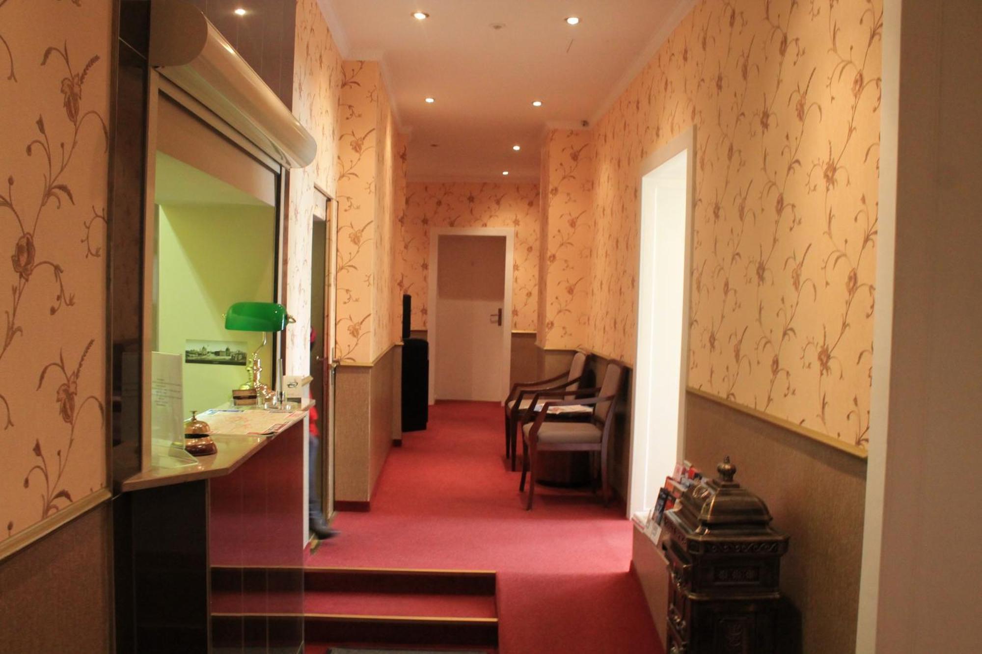 Hotel-Pension Michele Berlin Dış mekan fotoğraf