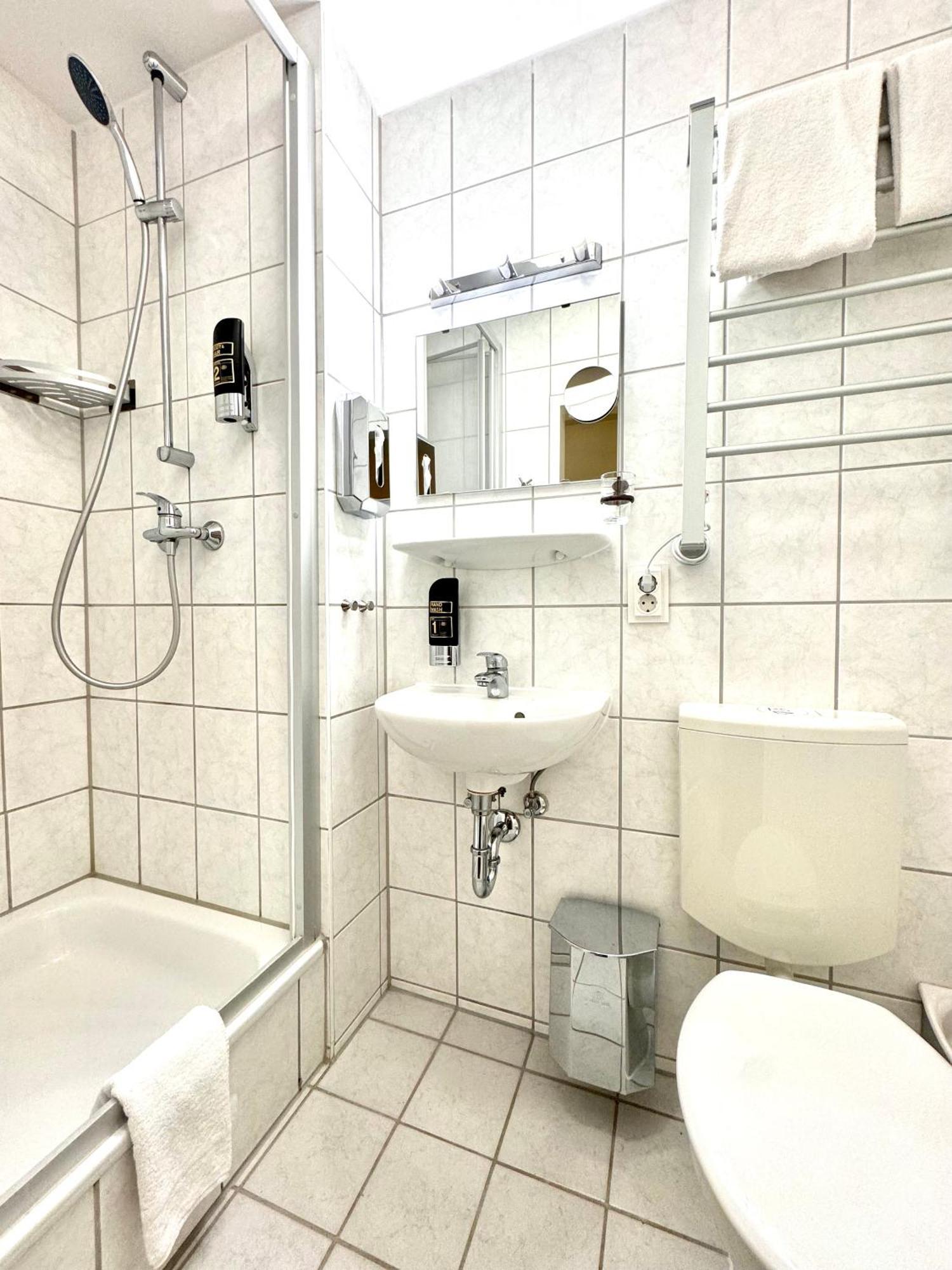 Hotel-Pension Michele Berlin Dış mekan fotoğraf