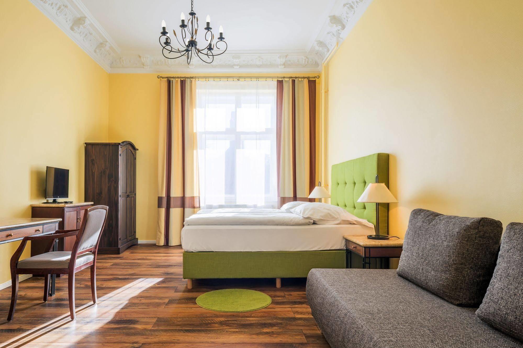 Hotel-Pension Michele Berlin Dış mekan fotoğraf